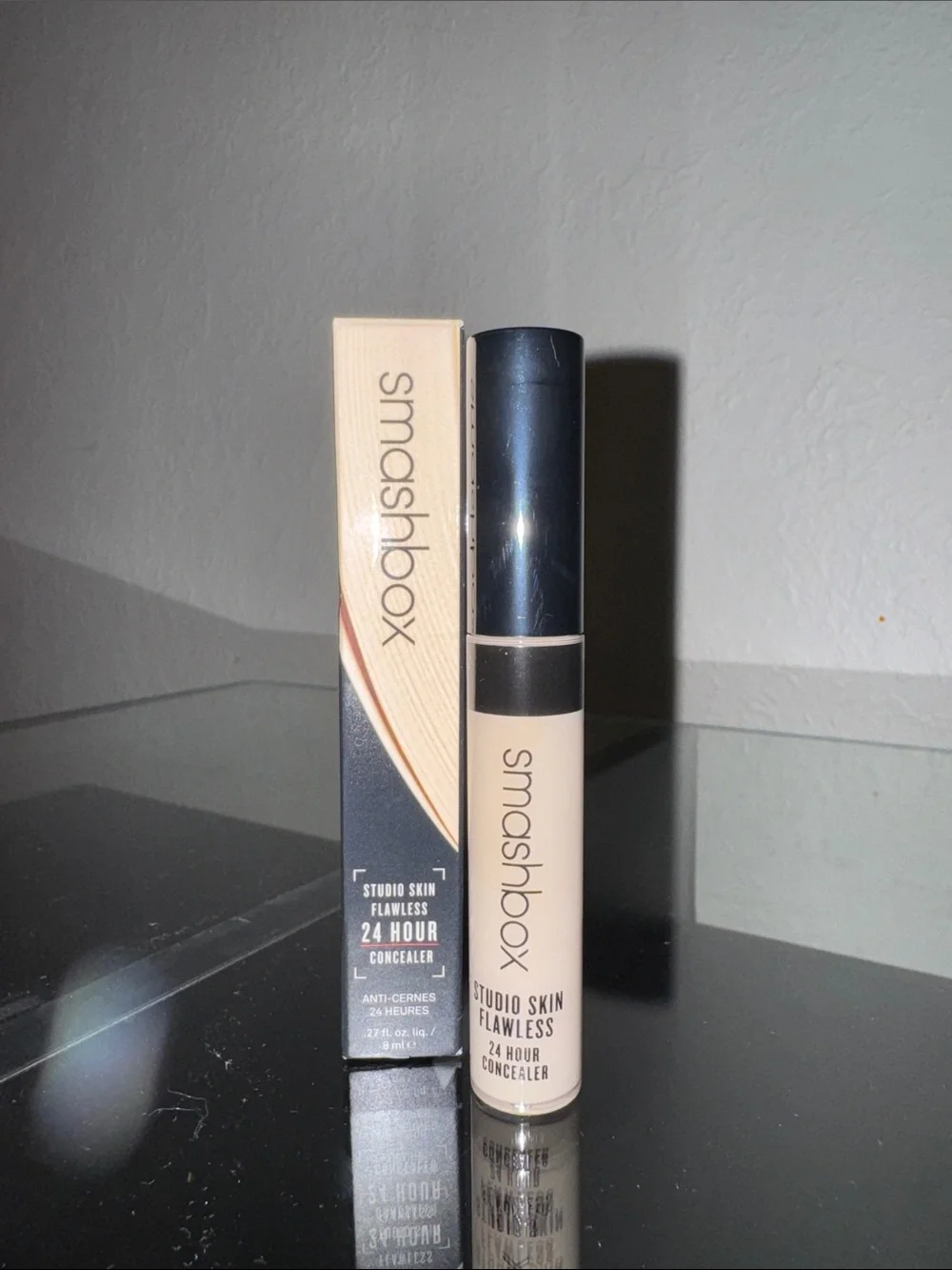 Smashbox Studio Skin Flawless 24 Hour Concealer - Fair Light